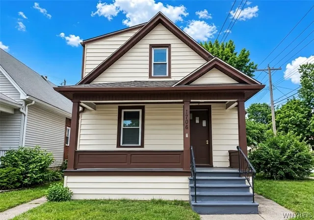 Photo 1 of Single family home for sale at 1706 Niagara St, Niagara Falls, NY 14303 | MLS# B1707620 | Listing updated on 2026-08-19