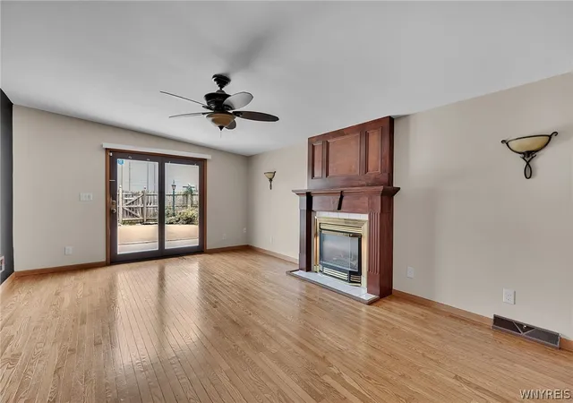 Photo 3 of Single family home for sale at 120 Nantucket Dr E, Buffalo, NY 14225 | MLS# B1707976 | Listing updated on 2026-09-12