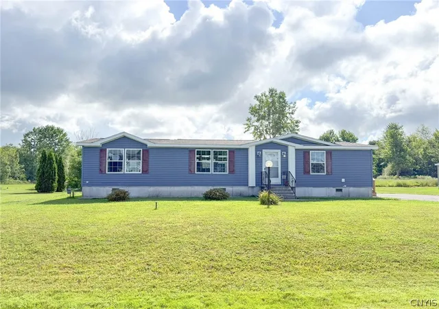 Photo 1 of Manufactured home for sale at 13 Greentree Blvd, Rome, NY 13440 | MLS# S1708121 | Listing updated on 2026-09-15