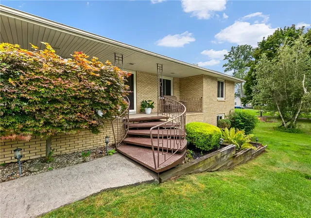 Photo 3 of Sale Pending at 2793 Ridgeway Ave, Rochester, NY 14626 | MLS# R1708068 | Listing updated on 2026-09-14