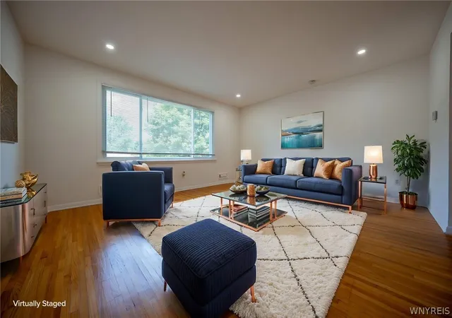 Listing Photo 4 - Condo for sale in building located at 1565 Wehrle Dr, Buffalo, NY 14221