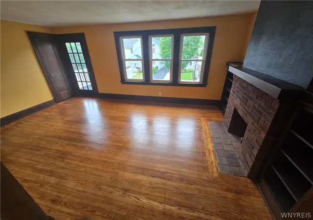 Listing Photo 4 - Condo for sale in building located at 87 Eiseman Ave, Buffalo, NY 14217