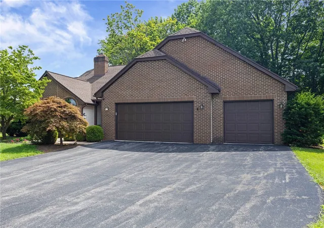 Photo 3 of Sale Pending at 345 Stafford Way, Rochester, NY 14626 | MLS# R1703848 | Listing updated on 2026-08-28
