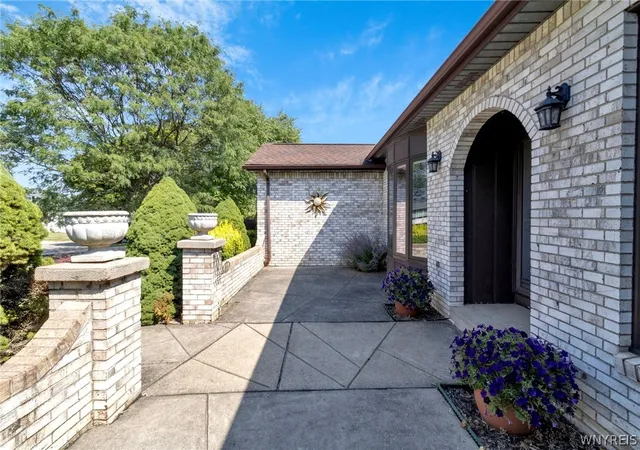 Photo 4 of Sale Pending at 111 Windmill Rd, Buffalo, NY 14218 | MLS# B1708070 | Listing updated on 2026-08-26