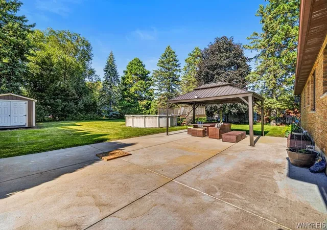 Photo 3 of Sale Pending at 1169 Upper Mountain Rd, Lewiston, NY 14092 | MLS# B1708074 | Listing updated on 2026-09-02