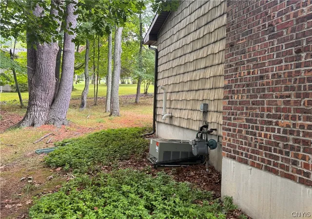 Photo 4 of Sale Pending at 2116 W Hamton Rd, Binghamton, NY 13903 | MLS# S1708247 | Listing updated on 2026-08-24