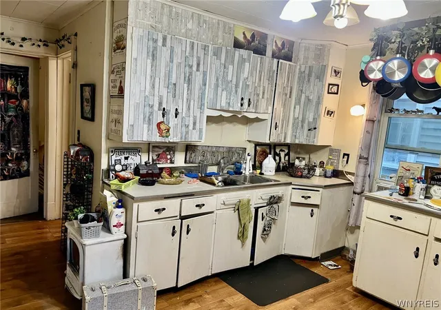 Photo 3 of Multi family home for sale at 1526 La Salle Ave, Niagara Falls, NY 14301 | MLS# B1707443 | Listing updated on 2026-09-14
