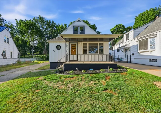 Photo 1 of Sale Pending at 73 Susan Ln, Buffalo, NY 14220 | MLS# B1708256 | Listing updated on 2026-08-26