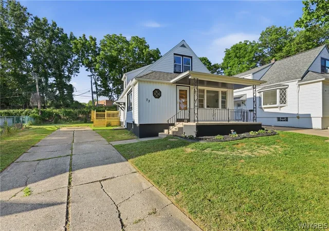 Photo 2 of Sale Pending at 73 Susan Ln, Buffalo, NY 14220 | MLS# B1708256 | Listing updated on 2026-08-26