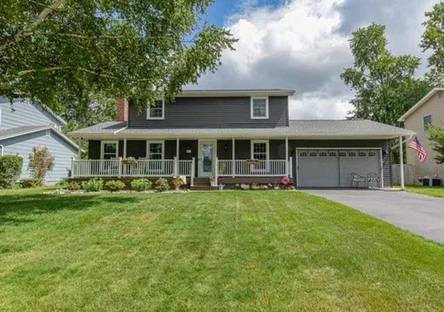 Photo 1 of Sale Pending at 28 Stallion Cir, Rochester, NY 14626 | MLS# R1708258 | Listing updated on 2026-08-28