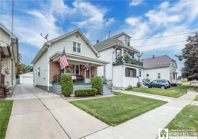 Photo 1 of Sale Pending at 470 N Ogden St #W, Buffalo, NY 14212 | MLS# R1707420 | Listing updated on 2026-09-11
