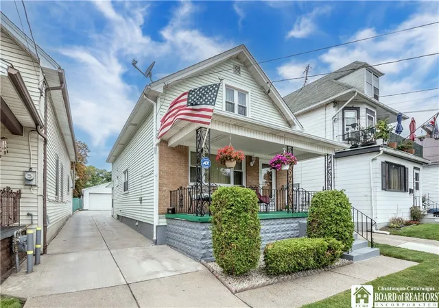 Photo 2 of Sale Pending at 470 N Ogden St #W, Buffalo, NY 14212 | MLS# R1707420 | Listing updated on 2026-09-11