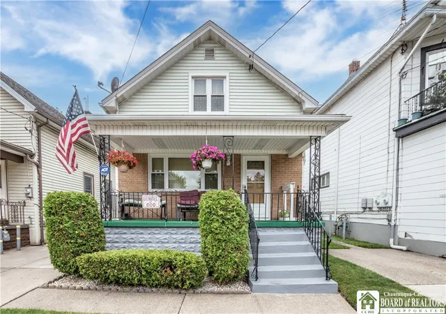 Photo 3 of Sale Pending at 470 N Ogden St #W, Buffalo, NY 14212 | MLS# R1707420 | Listing updated on 2026-09-11