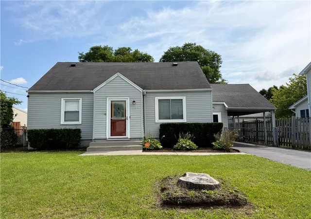 Photo 1 of Sale Pending at 194 Stenson St, Rochester, NY 14606 | MLS# R1707968 | Listing updated on 2026-09-01