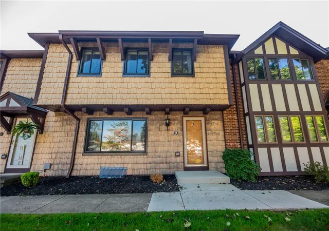 Photo 1 of Sale Pending at 78 Camberley Pl, Penfield, NY 14526 | MLS# R1707654 | Listing updated on 2026-08-31