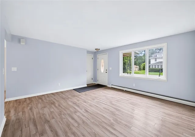 Photo 4 of Sale Pending at 89 Scheg Ter, Rochester, NY 14624 | MLS# R1707568 | Listing updated on 2026-08-25