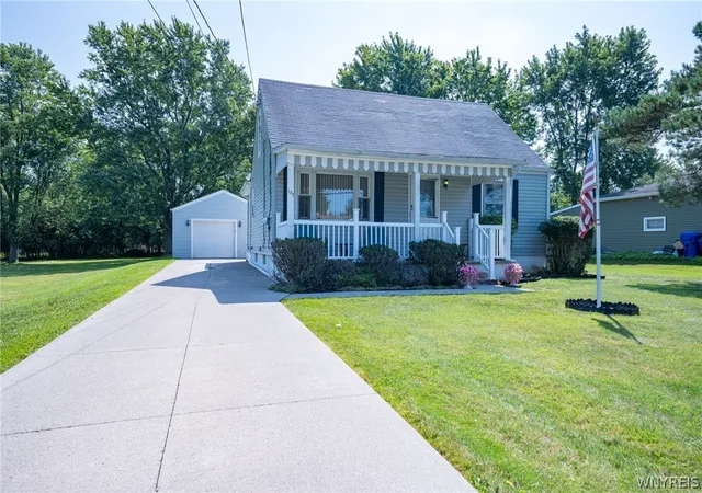 Photo 2 of Single family home for sale at 127 Broadway St, West Seneca, NY 14224 | MLS# B1707539 | Listing updated on 2026-08-30