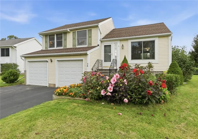 Photo 3 of Sale Pending at 74 Galway Dr, Rochester, NY 14623 | MLS# R1704359 | Listing updated on 2026-08-27