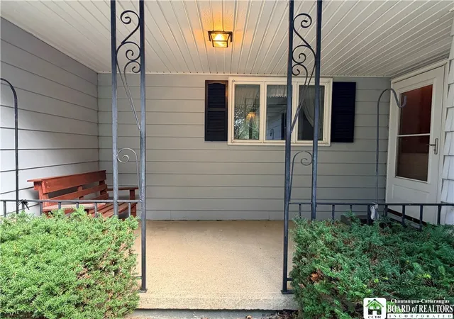 Photo 4 of Single family home for sale at 19 Johnson St, Fredonia, NY 14063 | MLS# R1707684 | Listing updated on 2026-08-19