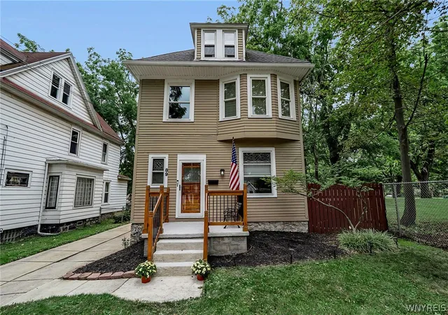Photo 1 of Sale Pending at 89 Fields Ave, Buffalo, NY 14210 | MLS# B1706874 | Listing updated on 2026-09-04