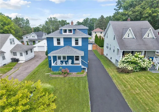 Photo 3 of Sale Pending at 30 Deland Park B, Fairport, NY 14450 | MLS# R1706813 | Listing updated on 2026-08-27