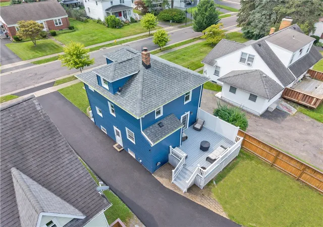 Photo 3 of Sale Pending at 30 Deland Park B, Fairport, NY 14450 | MLS# R1706813 | Listing updated on 2026-08-27