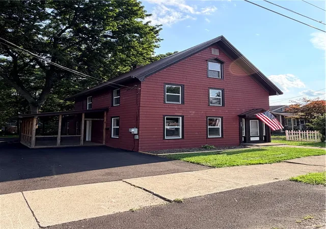 Photo 2 of Sale Pending at 209 Steuben St, Horseheads, NY 14845 | MLS# R1708145 | Listing updated on 2026-09-04