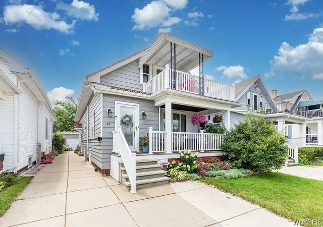 Listing Photo 4 - Condo for sale in building located at 22 Eiseman Ave, Buffalo, NY 14217