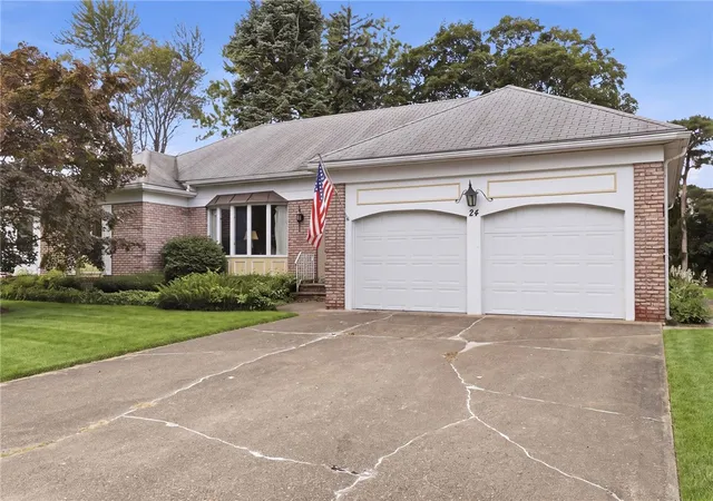 Photo 3 of Sale Pending at 24 Pinecliff Dr, Rochester, NY 14609 | MLS# R1707831 | Listing updated on 2026-08-31