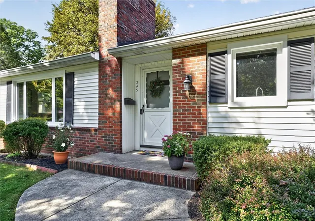 Photo 4 of Sale Pending at 345 Clover St, Rochester, NY 14610 | MLS# R1706525 | Listing updated on 2026-08-26