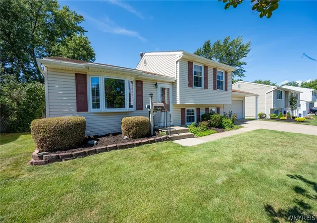 Photo 3 of Sale Pending at 80 Theresa Ct, Buffalo, NY 14224 | MLS# B1707453 | Listing updated on 2026-08-31