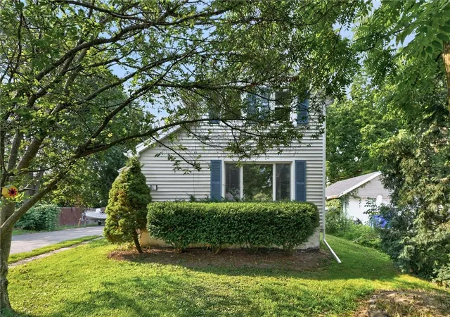Photo 2 of Sale Pending at 42 Barry St, Brockport, NY 14420 | MLS# R1706254 | Listing updated on 2026-08-27