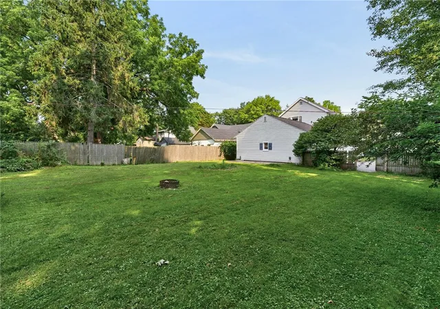 Photo 4 of Sale Pending at 42 Barry St, Brockport, NY 14420 | MLS# R1706254 | Listing updated on 2026-08-27
