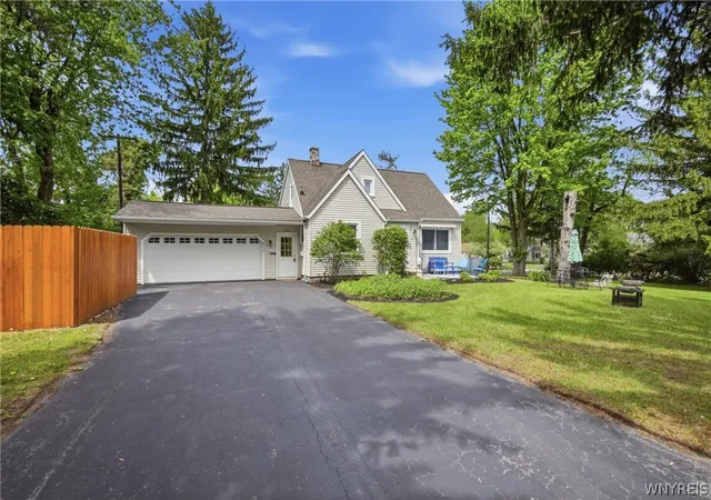 Photo 3 of Single family home for sale at 8730 Sunset Dr, Buffalo, NY 14221 | MLS# B1708249 | Listing updated on 2026-09-08