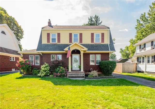 Photo 1 of Sale Pending at 2807 Chili Ave, Rochester, NY 14624 | MLS# R1708172 | Listing updated on 2026-09-01
