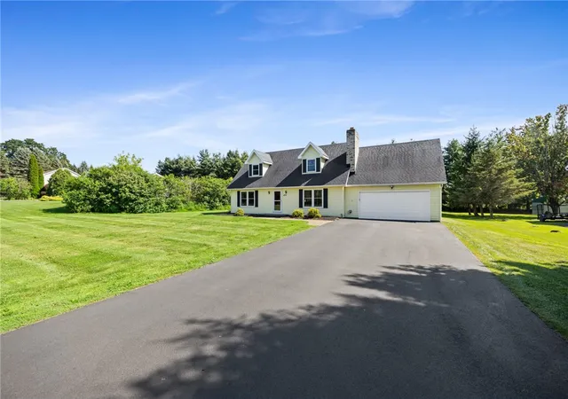 Photo 2 of Sale Pending at 1859 State Rd, Webster, NY 14580 | MLS# R1707634 | Listing updated on 2026-08-31