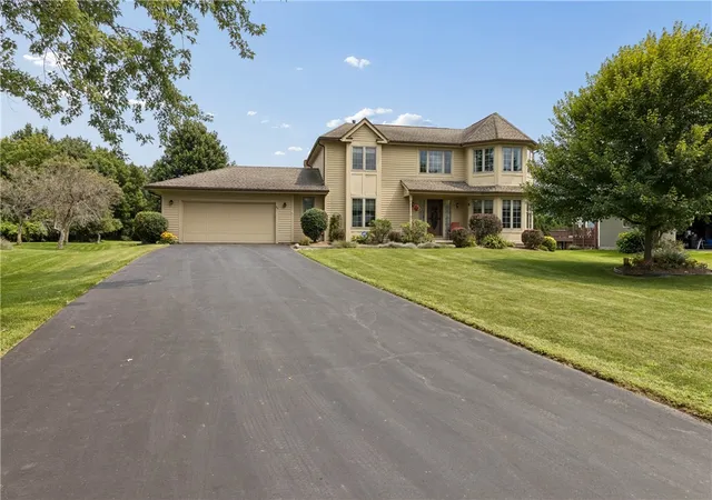 Photo 2 of Sale Pending at 85 Corral Dr, Penfield, NY 14526 | MLS# R1707807 | Listing updated on 2026-09-09