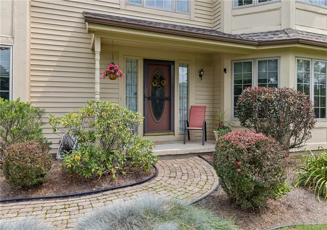 Photo 3 of Sale Pending at 85 Corral Dr, Penfield, NY 14526 | MLS# R1707807 | Listing updated on 2026-09-09