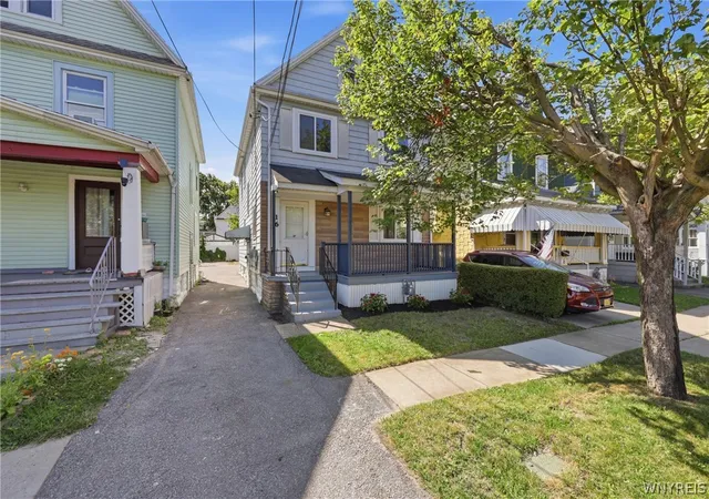 Photo 2 of Single family home for sale at 16 Prairie Ave, Buffalo, NY 14207 | MLS# B1707741 | Listing updated on 2026-09-10