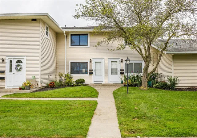 Photo 1 of Sale Pending at 916 Eastbrooke Ln, Rochester, NY 14618 | MLS# R1708092 | Listing updated on 2026-08-26