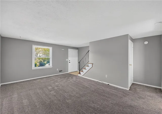Photo 4 of Sale Pending at 164 - 166 Albert St, Rochester, NY 14606 | MLS# R1708124 | Listing updated on 2026-08-26