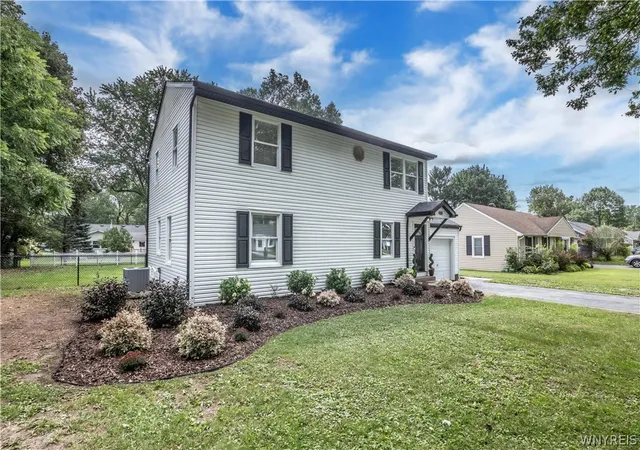 Photo 3 of Sale Pending at 4387 Barton Rd, Clarence, NY 14031 | MLS# B1706866 | Listing updated on 2026-09-14