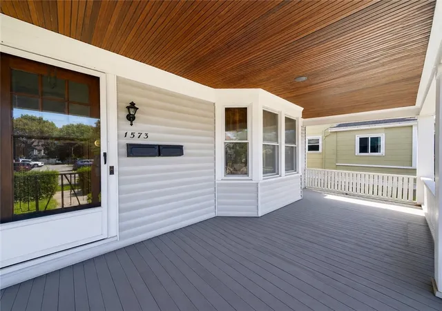 Photo 2 of Sale Pending at 1573 E Main St, Rochester, NY 14609 | MLS# R1708336 | Listing updated on 2026-08-30
