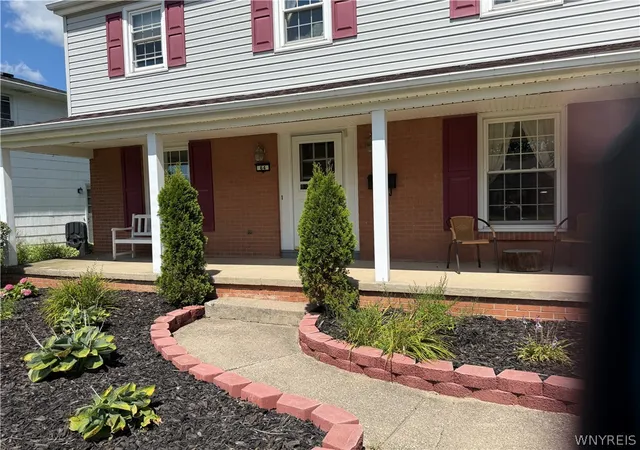 Photo 2 of Single family home for sale at 64 Robin Hl Dr, Buffalo, NY 14221 | MLS# B1708156 | Listing updated on 2026-09-12