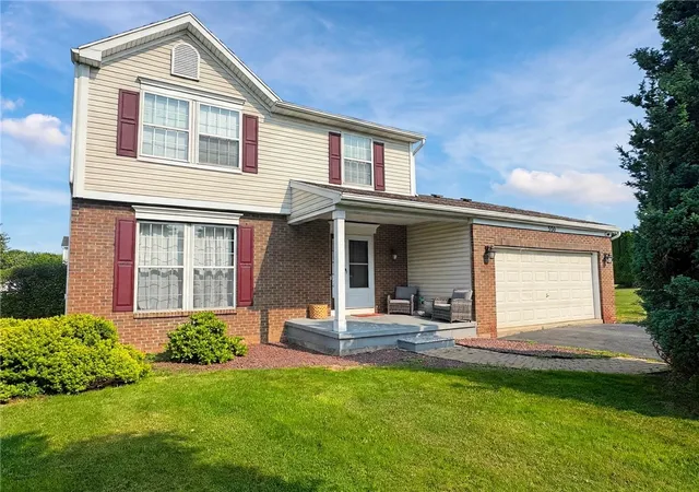 Photo 1 of Single family home for sale at 604 Kirk Rd, Rochester, NY 14612 | MLS# R1707301 | Listing updated on 2026-08-30