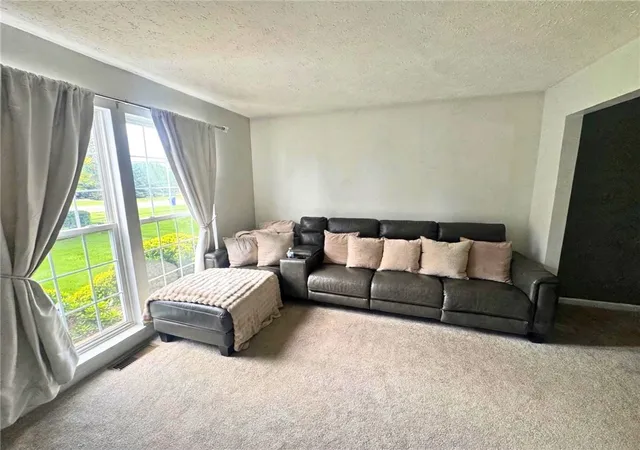 Photo 4 of Single family home for sale at 604 Kirk Rd, Rochester, NY 14612 | MLS# R1707301 | Listing updated on 2026-08-30