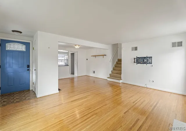 Photo 3 of Sale Pending at 398 Darwin Dr, Buffalo, NY 14226 | MLS# B1708392 | Listing updated on 2026-08-31