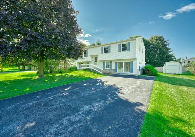 Photo 2 of Sale Pending at 576 Grace Ave, Newark, NY 14513 | MLS# R1708440 | Listing updated on 2026-08-27