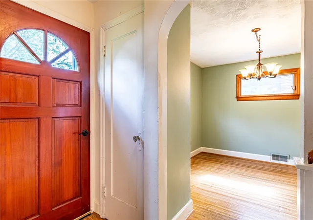 Photo 3 of Sale Pending at 109 Cloverland Dr, Rochester, NY 14610 | MLS# R1707440 | Listing updated on 2026-09-04