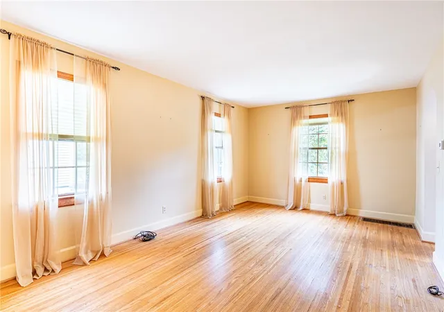 Photo 3 of Sale Pending at 109 Cloverland Dr, Rochester, NY 14610 | MLS# R1707440 | Listing updated on 2026-09-04